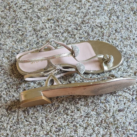 Stuart Weitzman Gold Thong Sandals with Metallic Finish - Picture 7 of 13